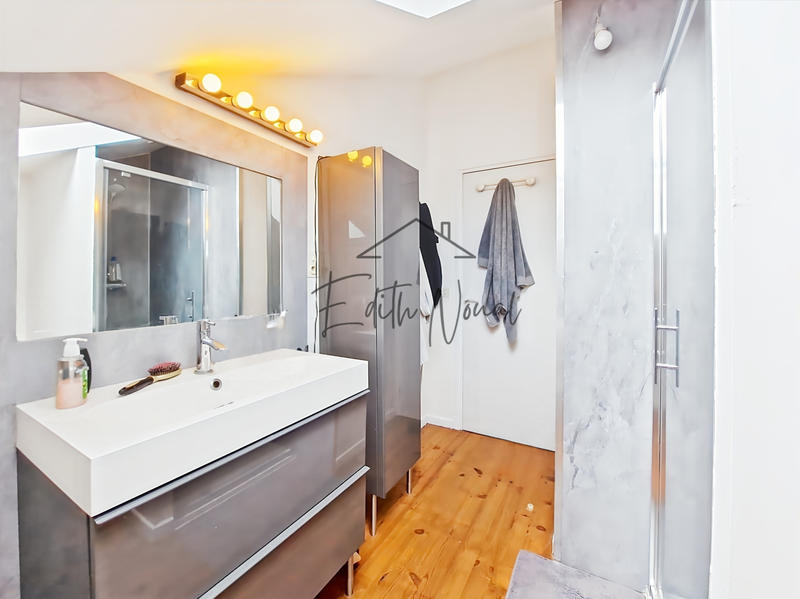 Appartement - 147 m² - 5 pièces