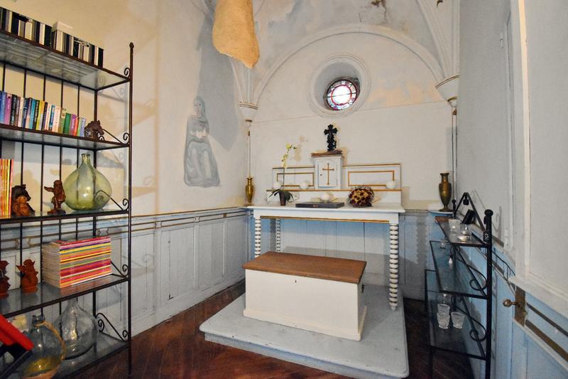 Maison - 328 m² - 12 pièces