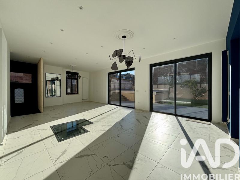 Maison de ville - 216 m² - 7 pièces