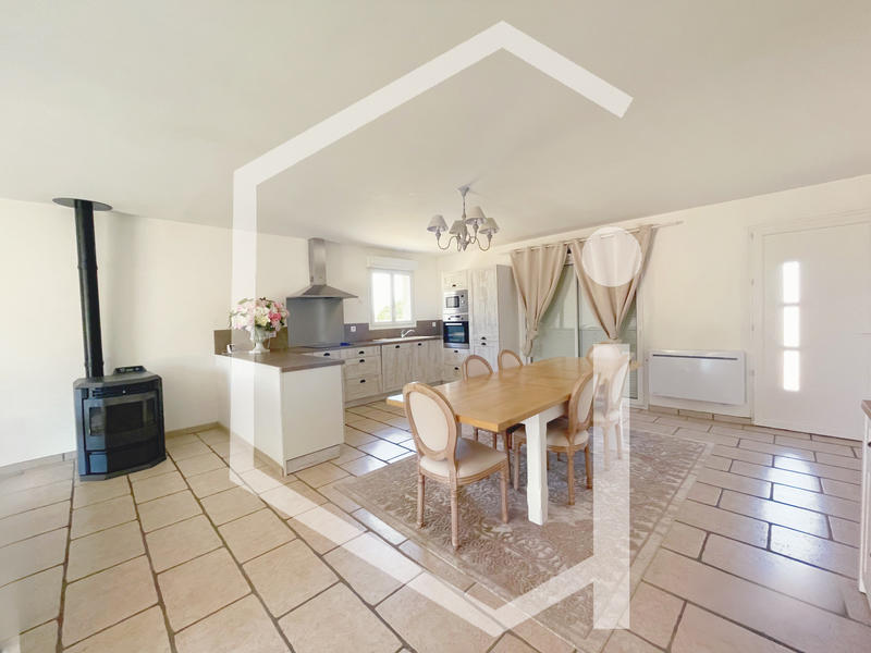 Maison - 105 m² - 4 pièces