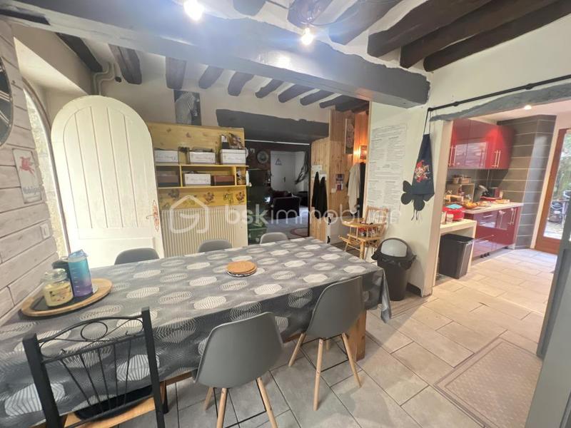 Maison - 205 m² - 7 pièces