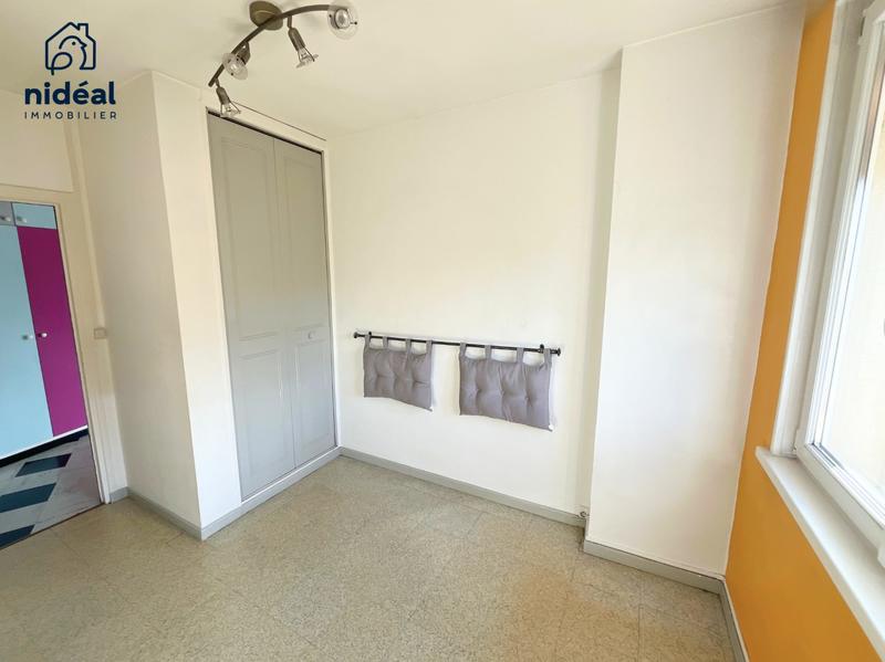Appartement - 80 m² - 4 pièces