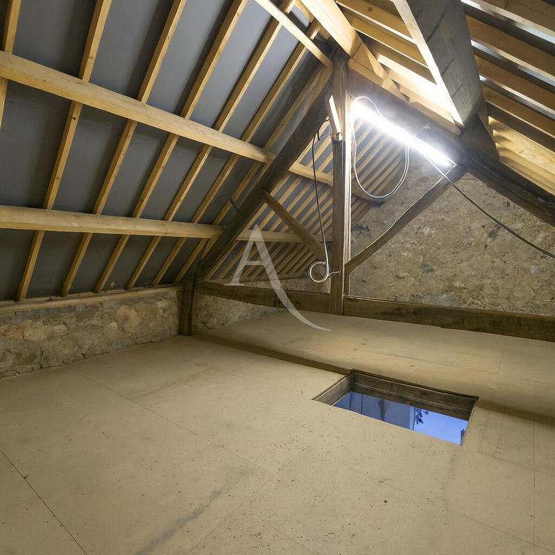 Maison - 80 m² - 4 pièces