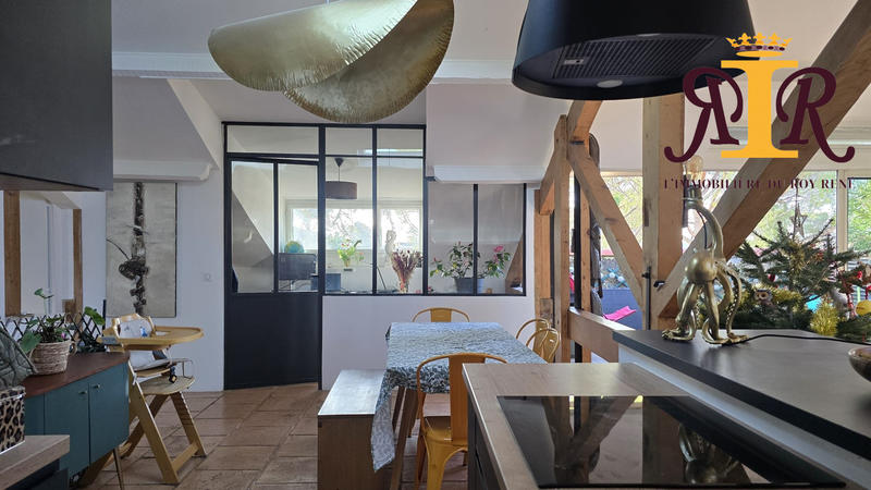 Appartement - 80 m² - 4 pièces