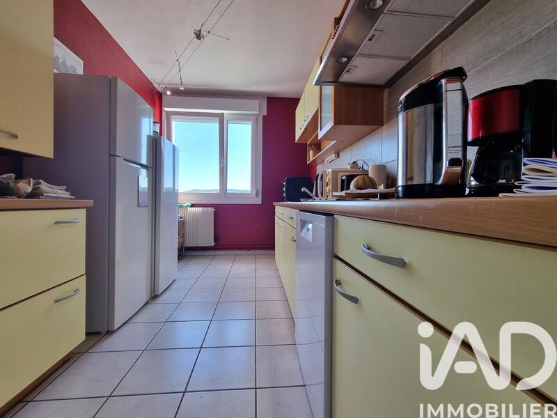 Appartement - 94 m² - 5 pièces