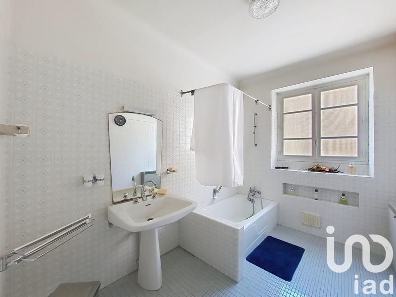 Maison de ville - 200 m² - 7 pièces