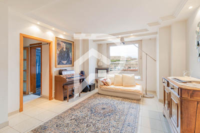 Appartement - 210 m² - 5 pièces