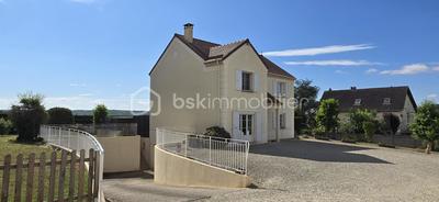 Maison - 140 m² - 6 pièces