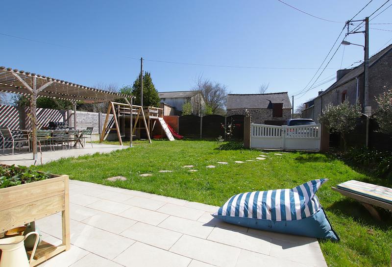 Maison - 181 m² - 8 pièces