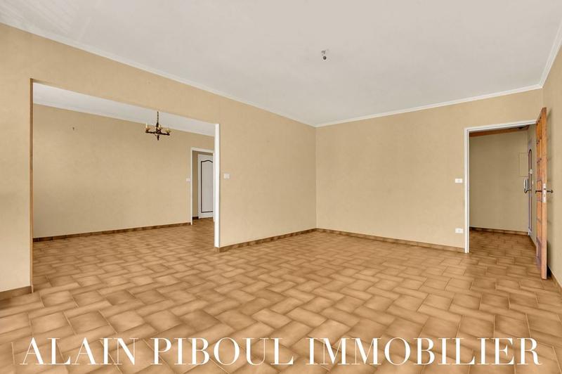 Appartement - 94 m² - 5 pièces