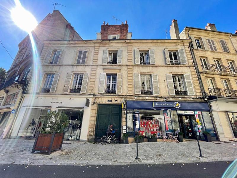 Appartement - 173 m² - 5 pièces