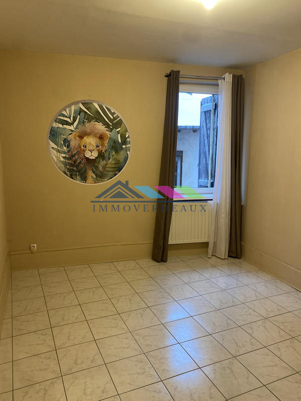 Appartement - 96 m² - 4 pièces