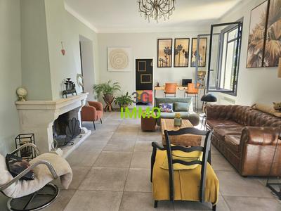 Maison - 160 m² - 6 pièces