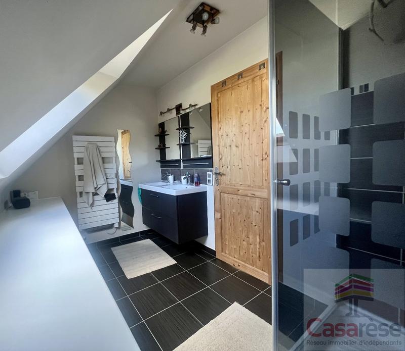 Maison - 135 m² - 7 pièces