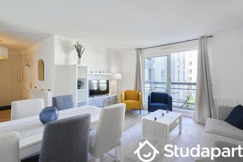 Chambre - 115 m² - 1 pièce