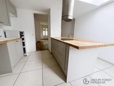 Maison - 95 m² - 5 pièces