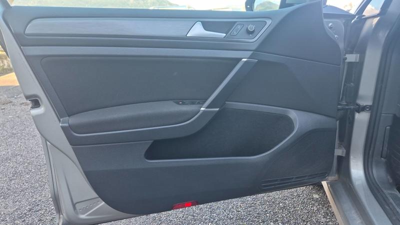 Volkswagen Golf VII 1.0 Tsi 110 Dsg7 Confortline - 5 places Automatique