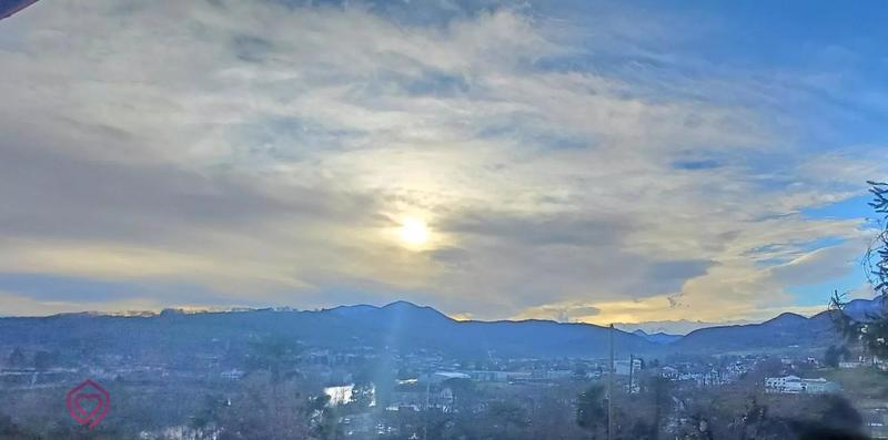 Maison - 263 m² - 9 pièces