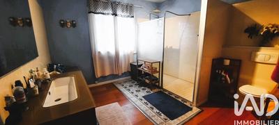 Maison - 170 m² - 6 pièces