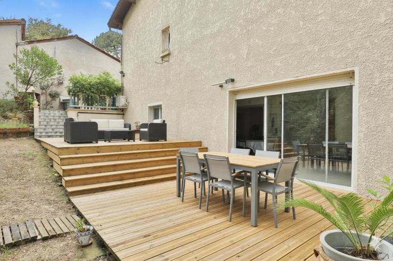 Maison - 209 m² - 8 pièces