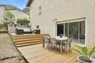 Maison - 209 m² - 8 pièces