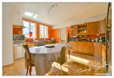 Maison de village - 172 m² - 4 pièces
