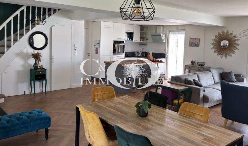 Maison - 107 m² - 6 pièces