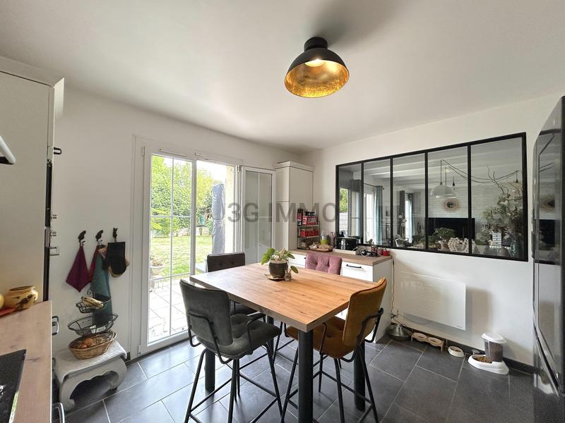 Maison - 140 m² - 5 pièces