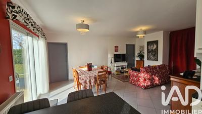 Maison - 88 m² - 4 pièces