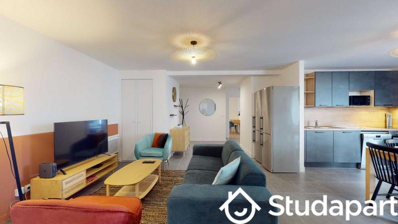 Chambre - 13 m² - 1 pièce