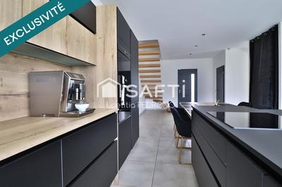 Maison - 105 m² - 4 pièces