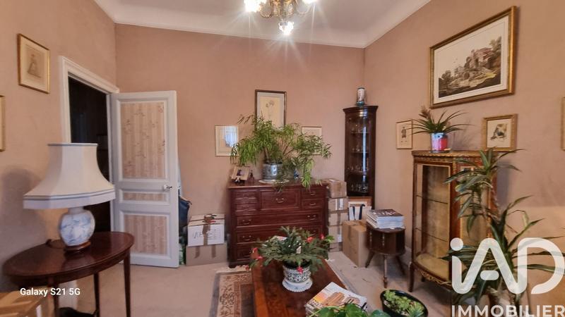 Maison de maîtres - 235 m² - 9 pièces