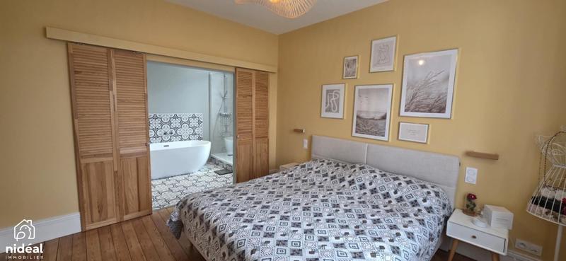 Maison - 178 m² - 8 pièces