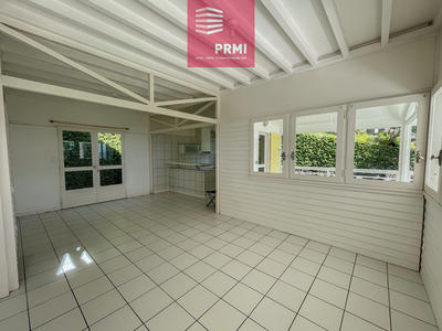 Maison - 105 m² - 4 pièces