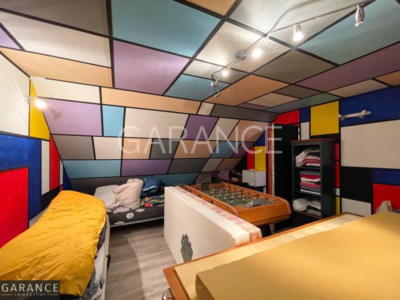 Maison - 211 m² - 6 pièces