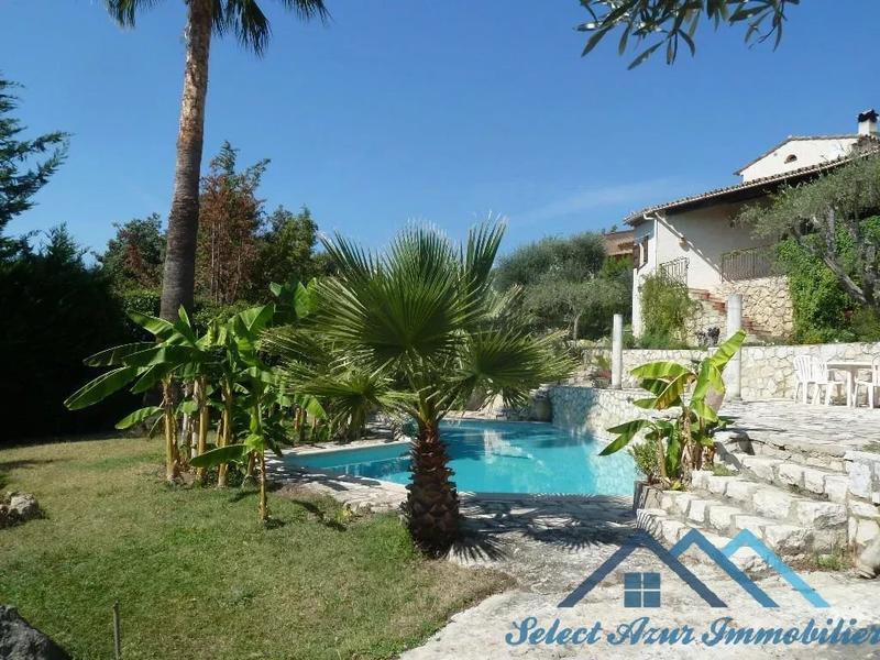 Villa - 200 m² - 7 pièces