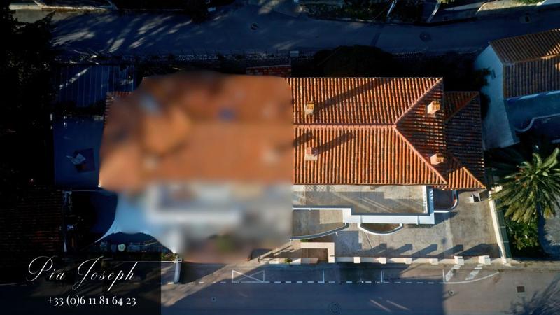 Propriété - 230 m² - 12 pièces