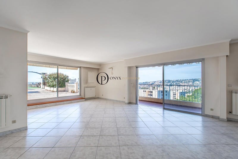 Appartement - 144 m² - 4 pièces