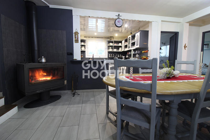 Maison - 180 m² - 7 pièces