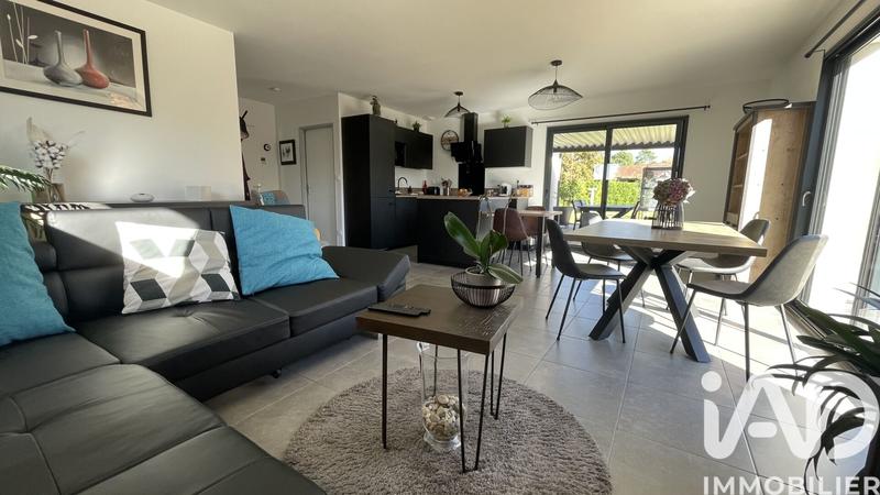 Maison - 96 m² - 4 pièces