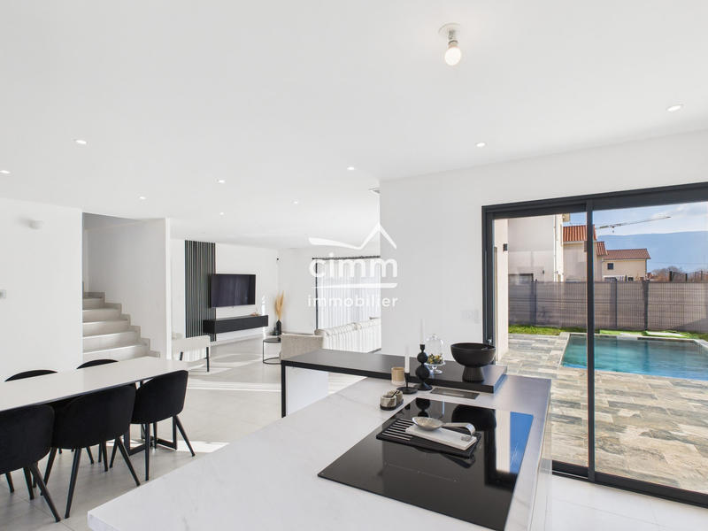 Villa - 130 m² - 4 pièces