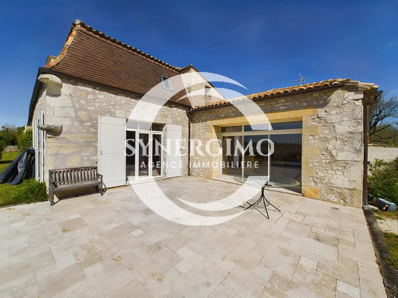 Propriété - 550 m² - 16 pièces