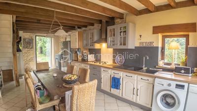 Maison - 98 m² - 4 pièces