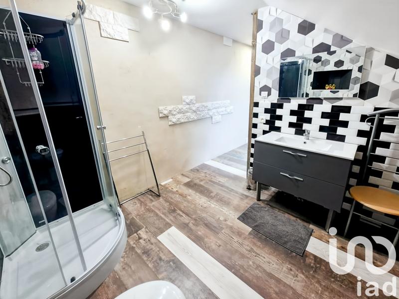 Maison - 315 m² - 19 pièces