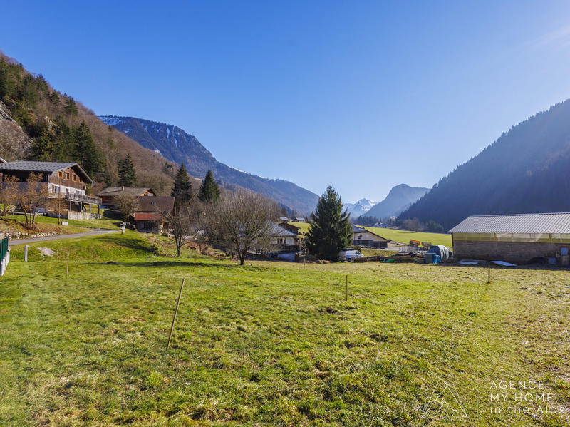 Terrain - 738 m²