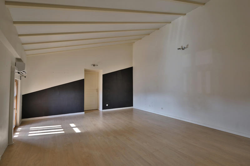 Maison de village - 78 m² - 2 pièces