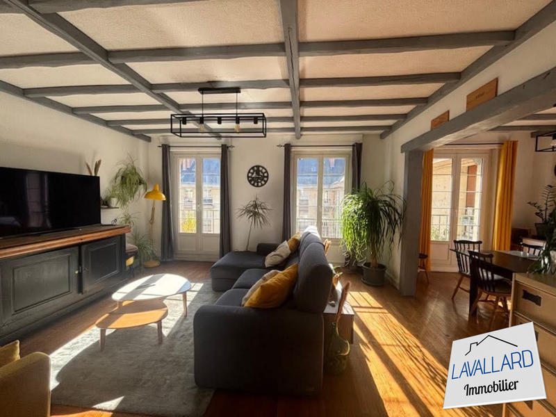 Appartement - 93 m² - 4 pièces