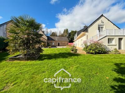 Maison - 193 m² - 9 pièces