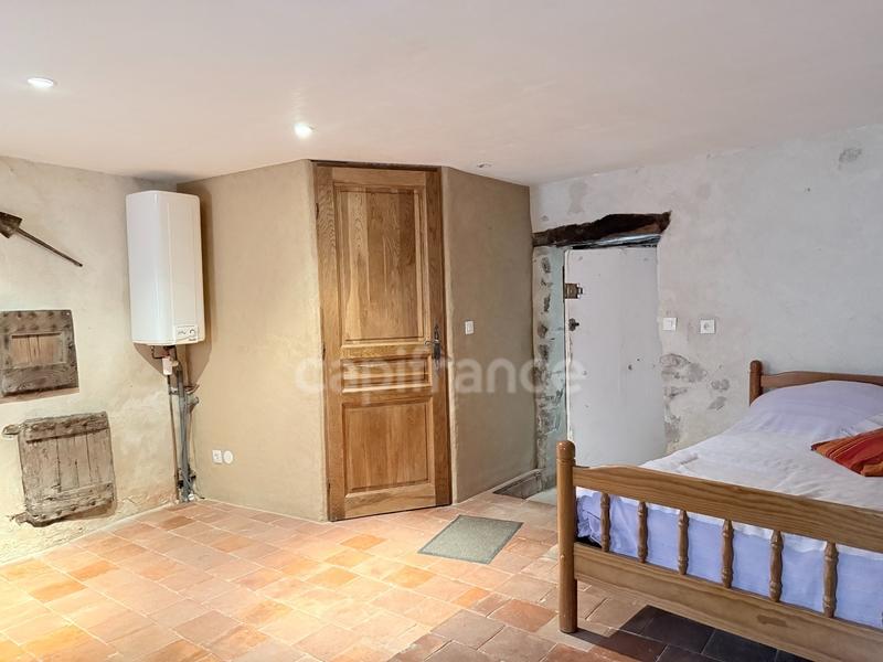 Maison - 352 m² - 6 pièces