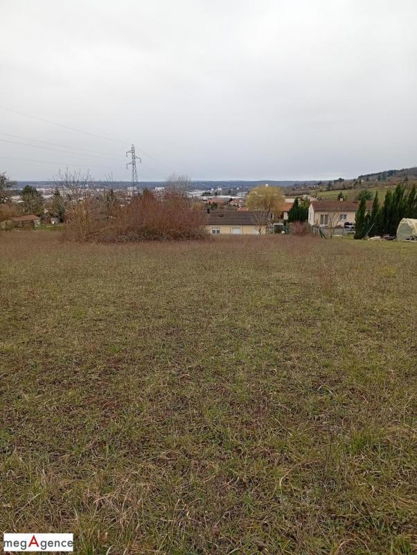 Terrain constructible - 2 082 m²